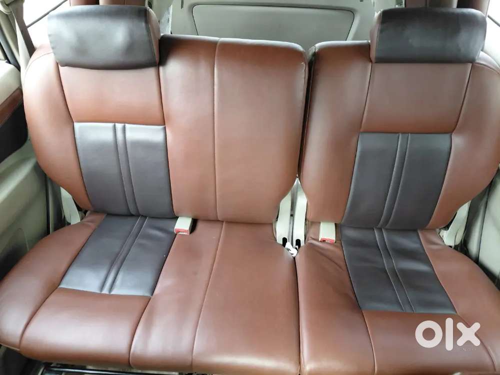 Toyota Innova. 82485.   48359