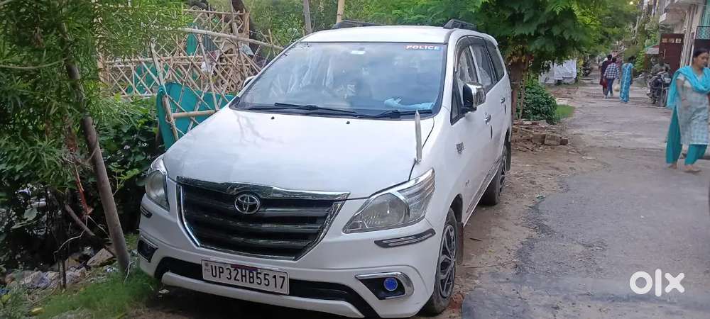Toyota Innova 2016