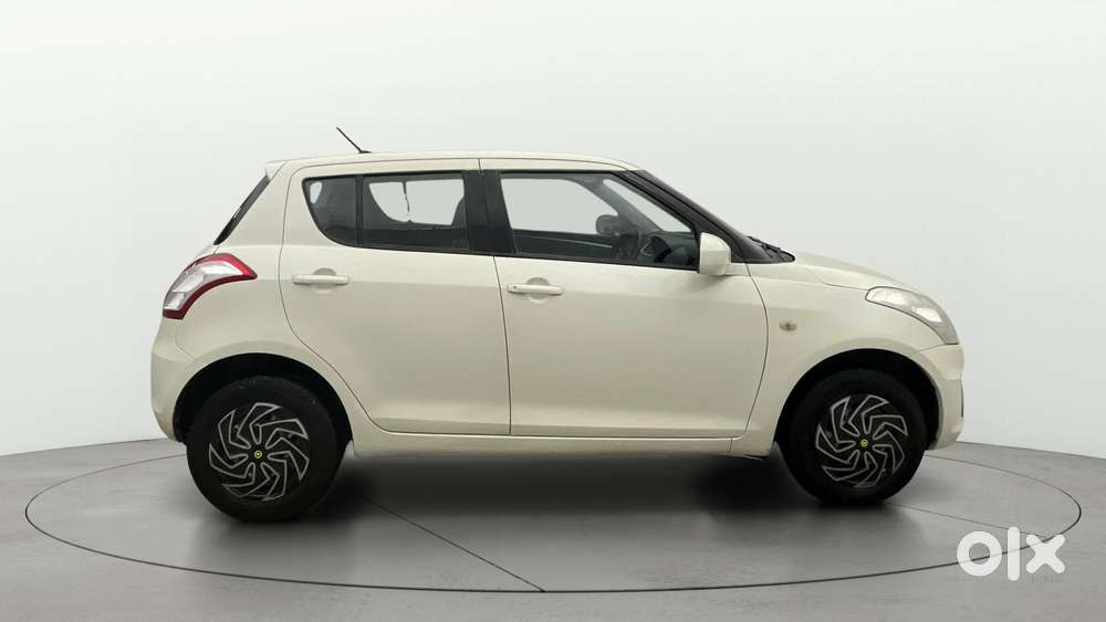 Maruti Suzuki Swift 1.2 Lxi (o), 2016, Petrol