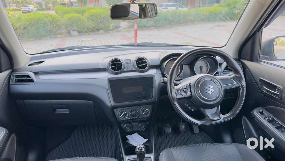 Maruti Suzuki Swift Vvt Vxi, 2021, Petrol