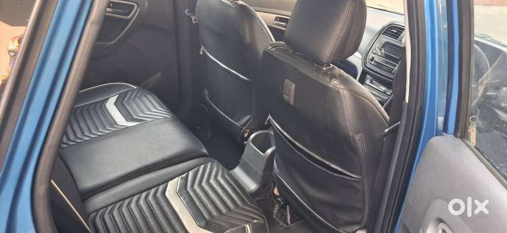 Maruti Suzuki Brezza Zdi+ Dual Tone, 2016, Diesel