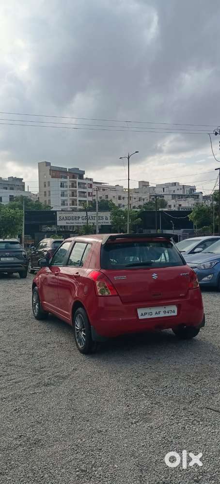 Maruti Suzuki Swift Vvt Zxi, 2005, Petrol