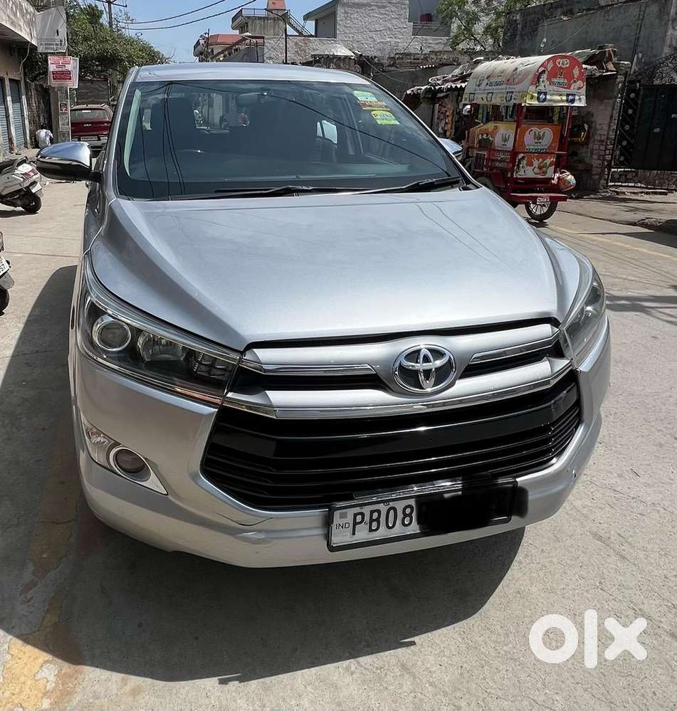Toyota Innova Crysta 2017 Diesel Well Maintained