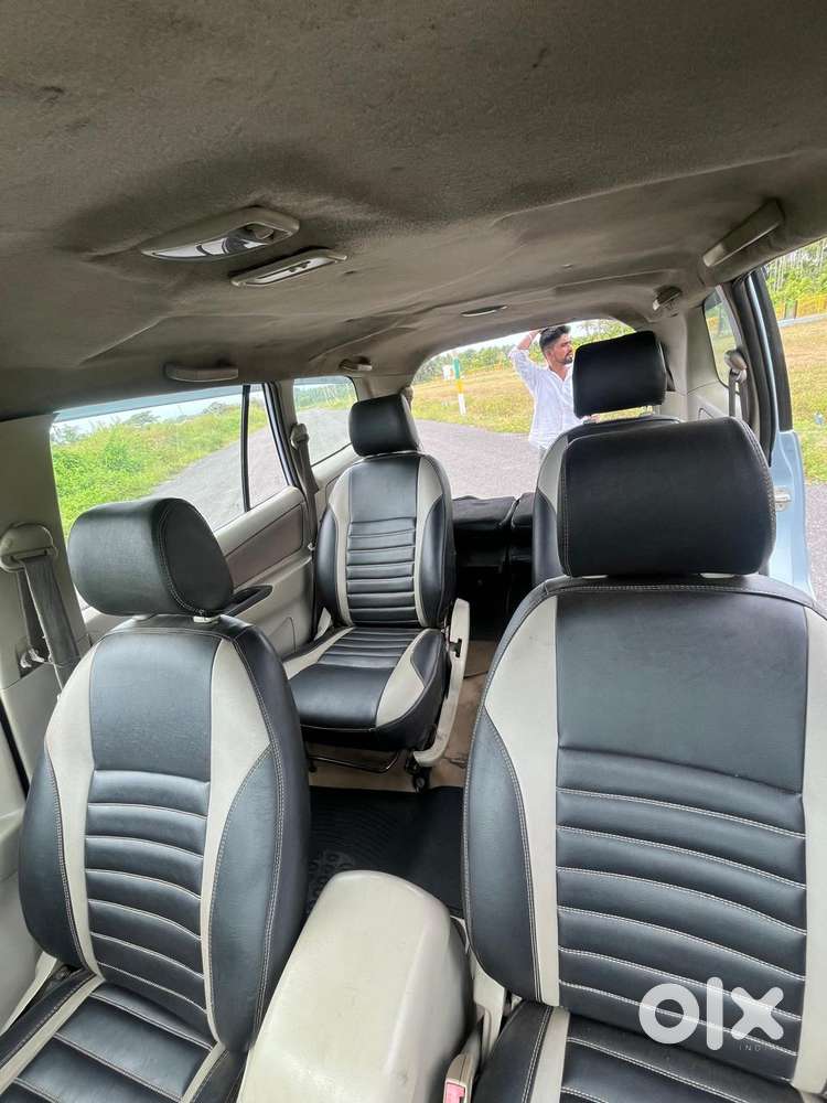 Toyota Innova 2.5 G (diesel) 8 Seater, 2011, Diesel
