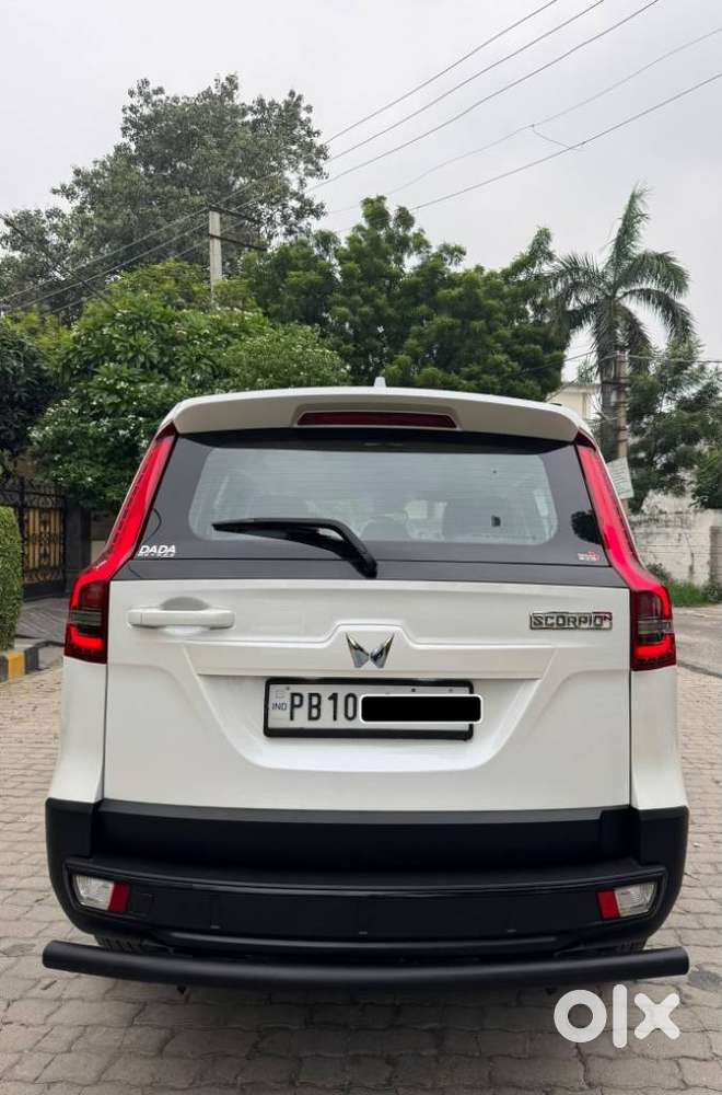 Mahindra Scorpio-n 2.0 Z4 Petrol Mt 7 Str, 2023, Petrol
