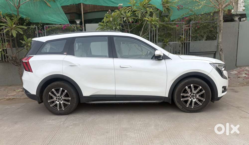 Mahindra Xuv700 2.2 Ax 7 Diesel At Luxury Pack Str Awd, 2022, Diesel