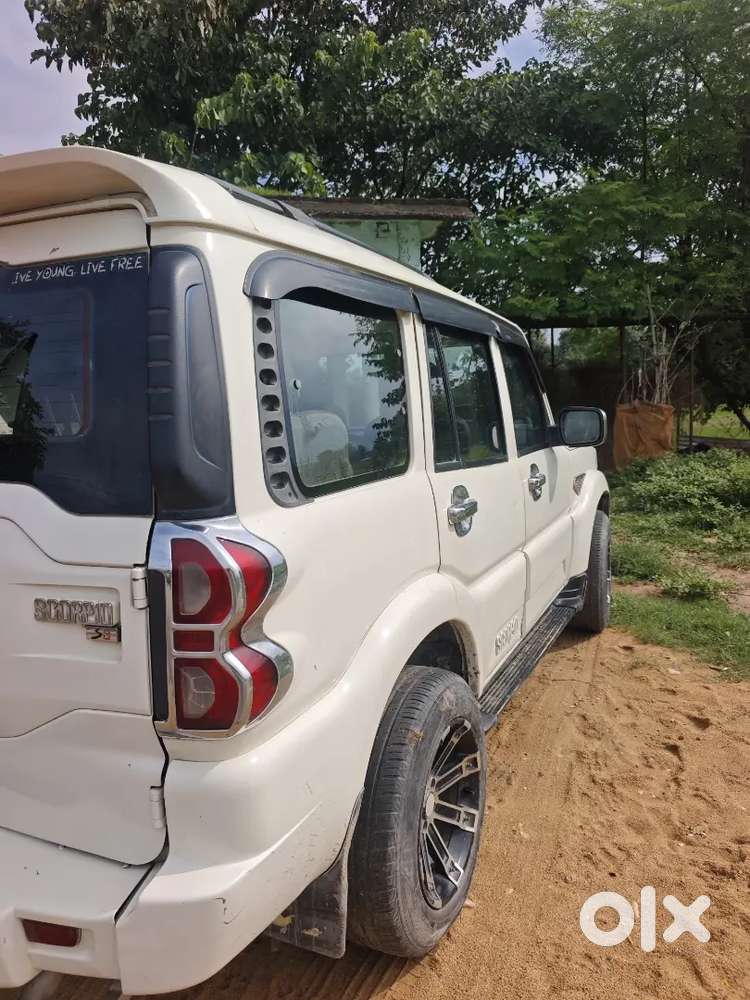 Mahindra Scorpio 2015 Diesel 2nd Owner