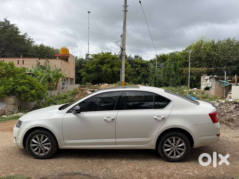 Skoda Octavia Petrol Automatic 2014