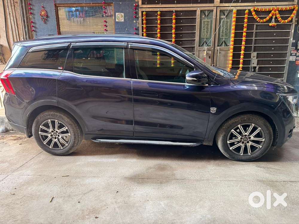 Mahindra Xuv700 2.0 Ax 7 Petrol At Str, 2022, Petrol