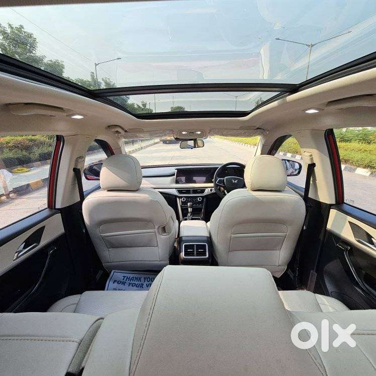 Mahindra Xuv700 2.2 Ax 7 Diesel At Str, 2024, Diesel