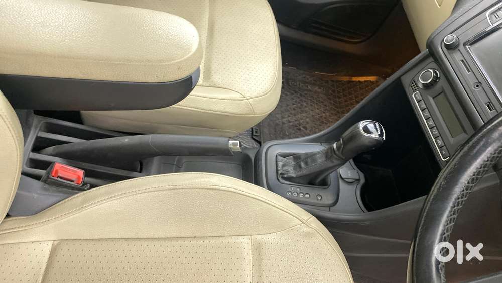 Skoda Rapid 1.6 Mpi At Style, 2017, Petrol