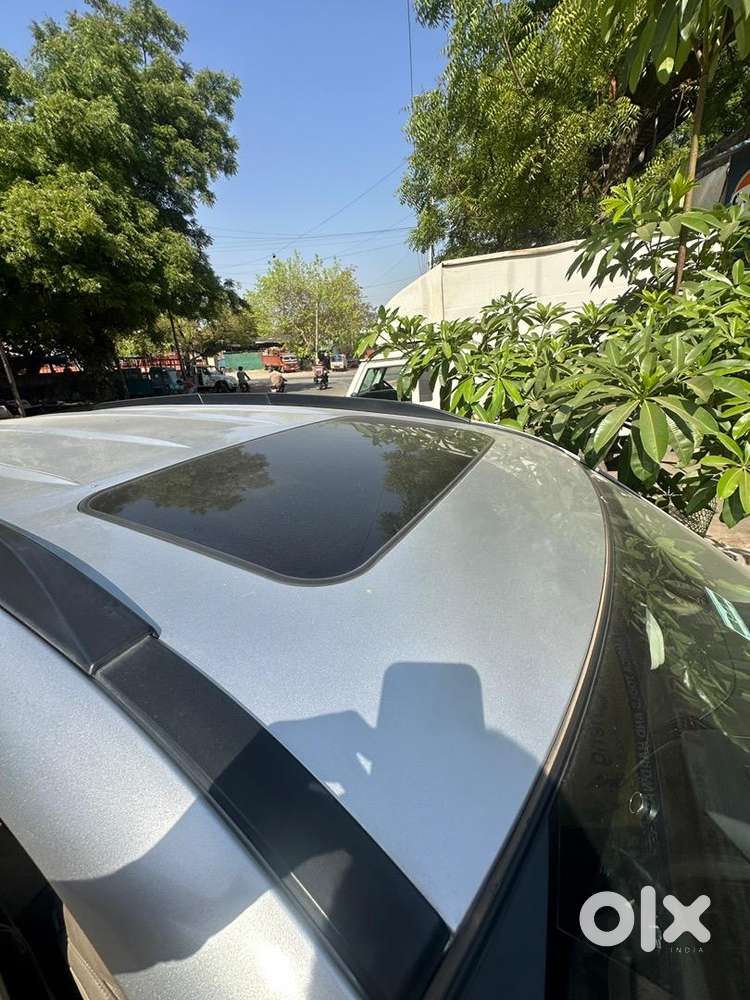 Mahindra Xuv500 2016 Diesel 126800 Km Driven