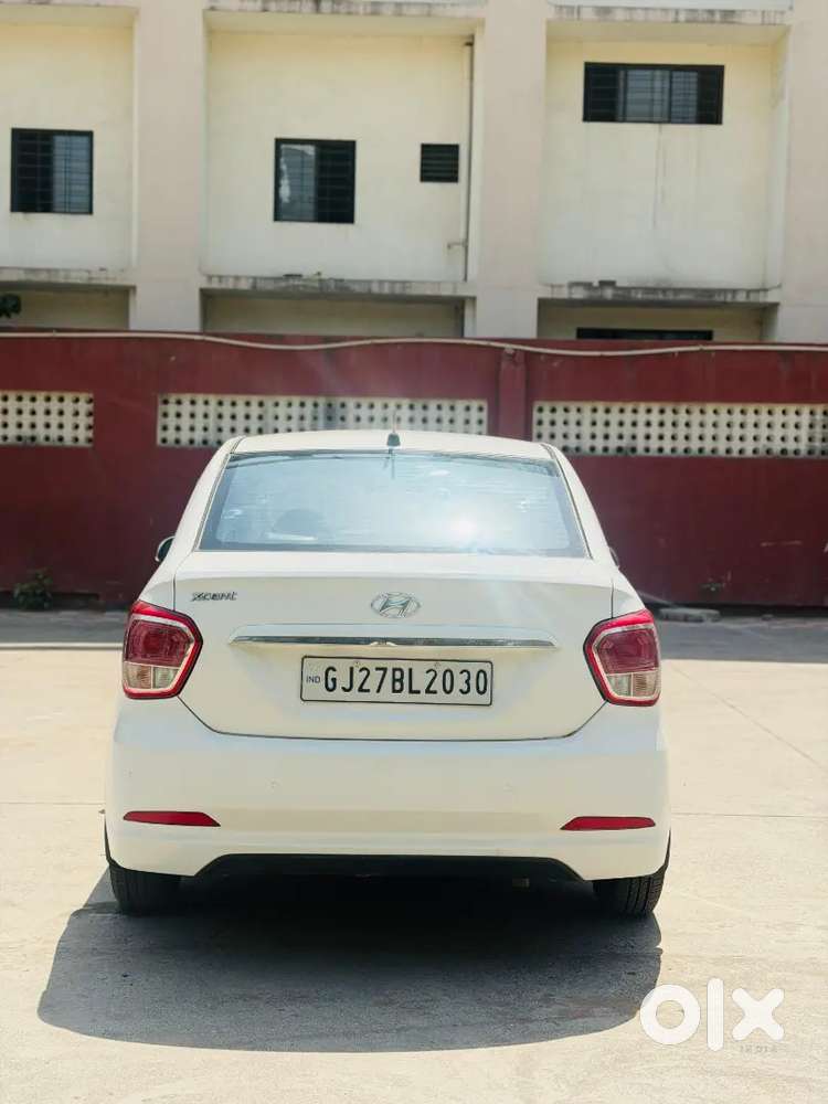 Hyundai Xcent 2017 Petrol /cngwell Maintained