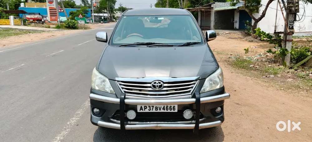 Toyota Innova 2013 Diesel 191000 Km Driven