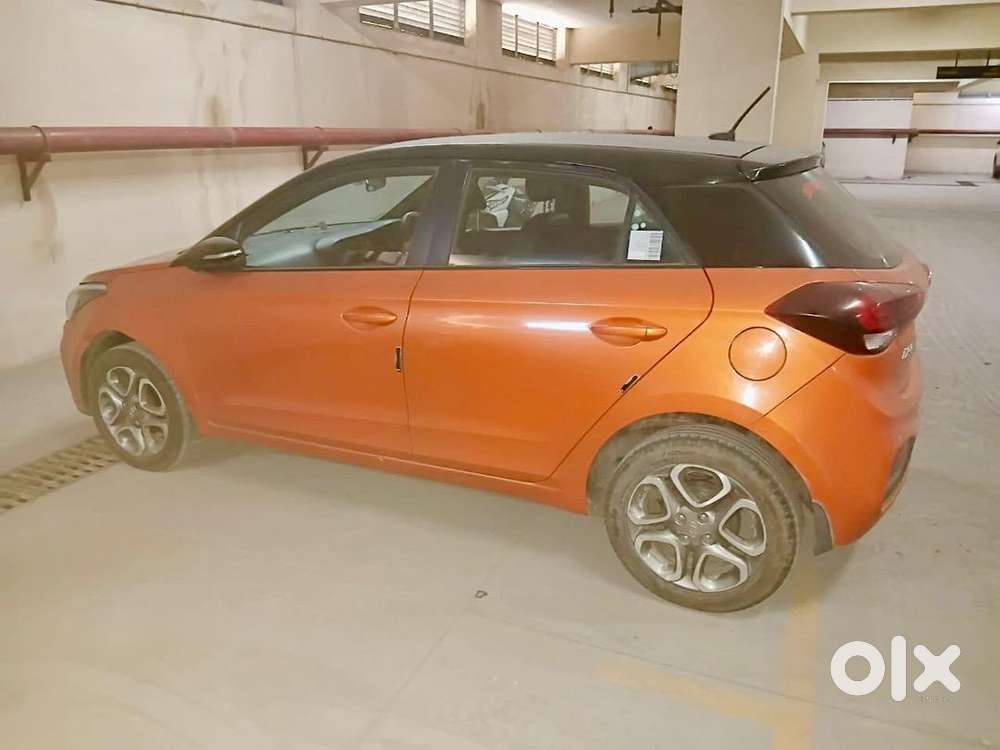 Hyundai Elite I20 Sportz Plus (dual Tone) Good Condition-only 25k Kms!