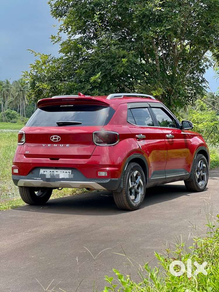 Hyundai Venue Sx (o) Mt 1.5 Diesel, 2021, Diesel