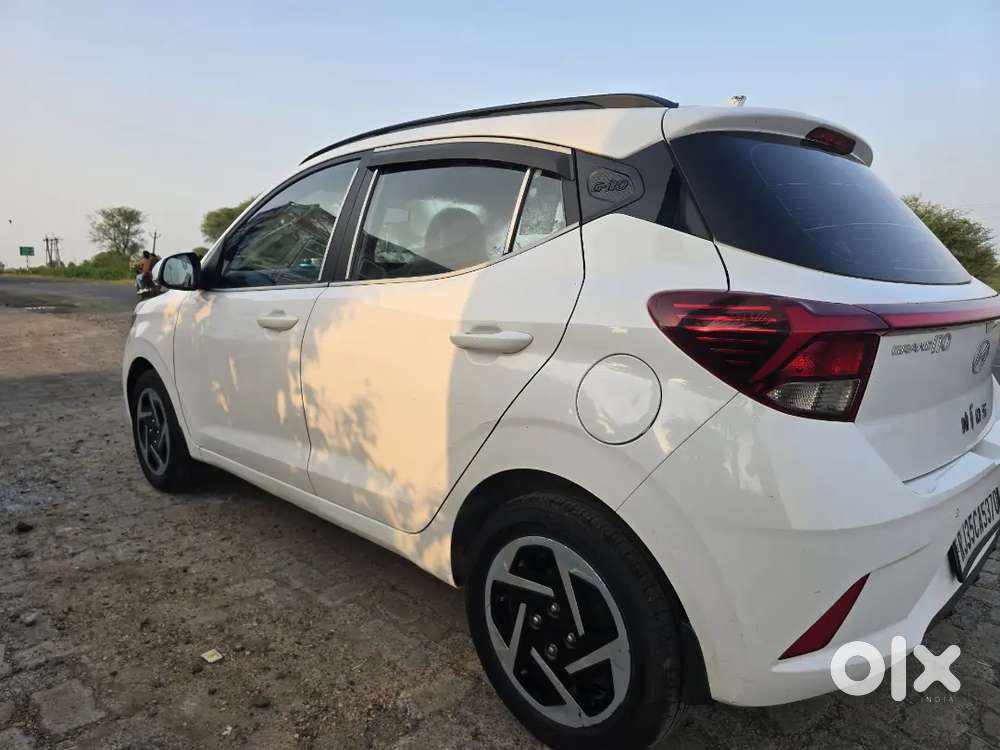 Hyundai Grand I10 Nios Sportz 2023 Hybrid Car