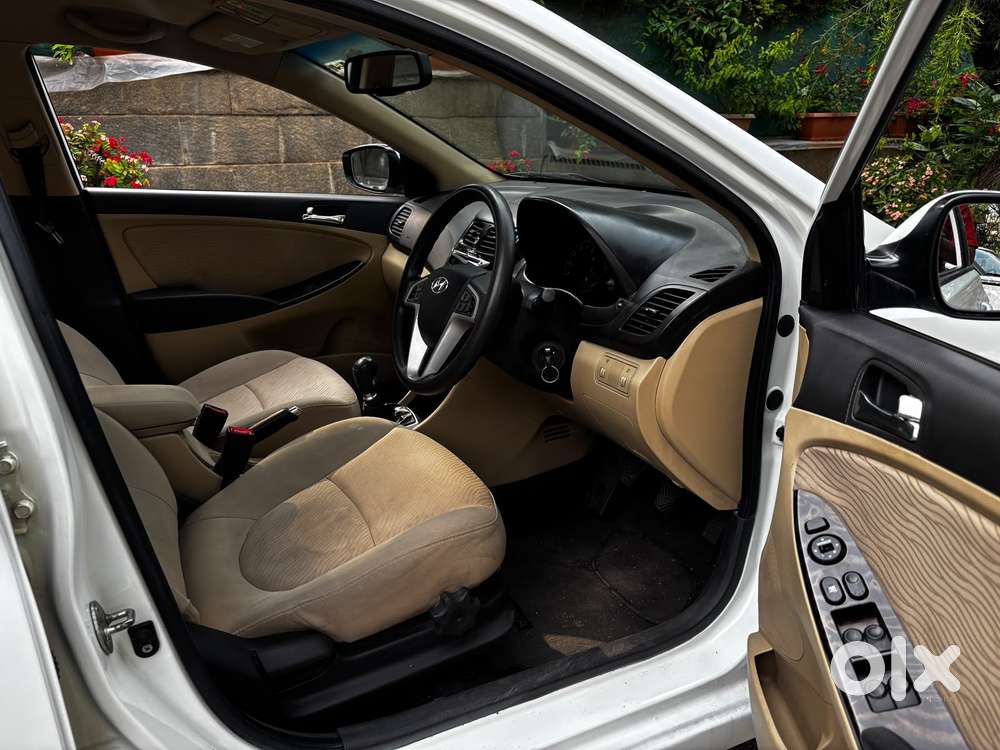 Hyundai Fluidic Verna 1.6 Vtvt Sx, 2012, Petrol