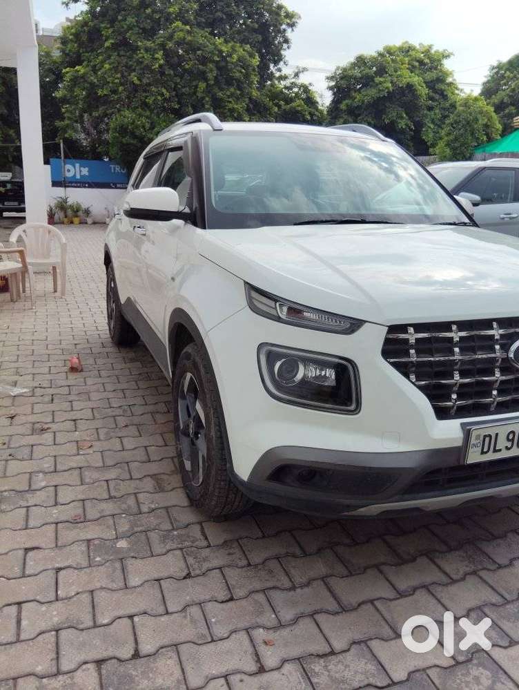 Hyundai Venue, 2022, Petrol