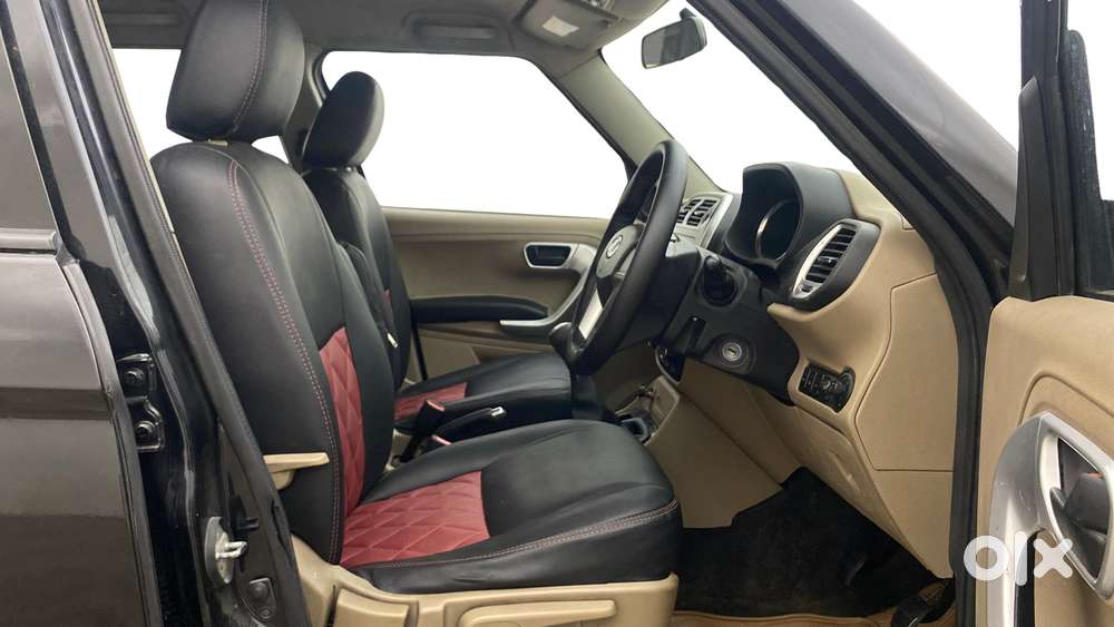 Mahindra Tuv 300 Mhawk100 T8, 2017, Diesel