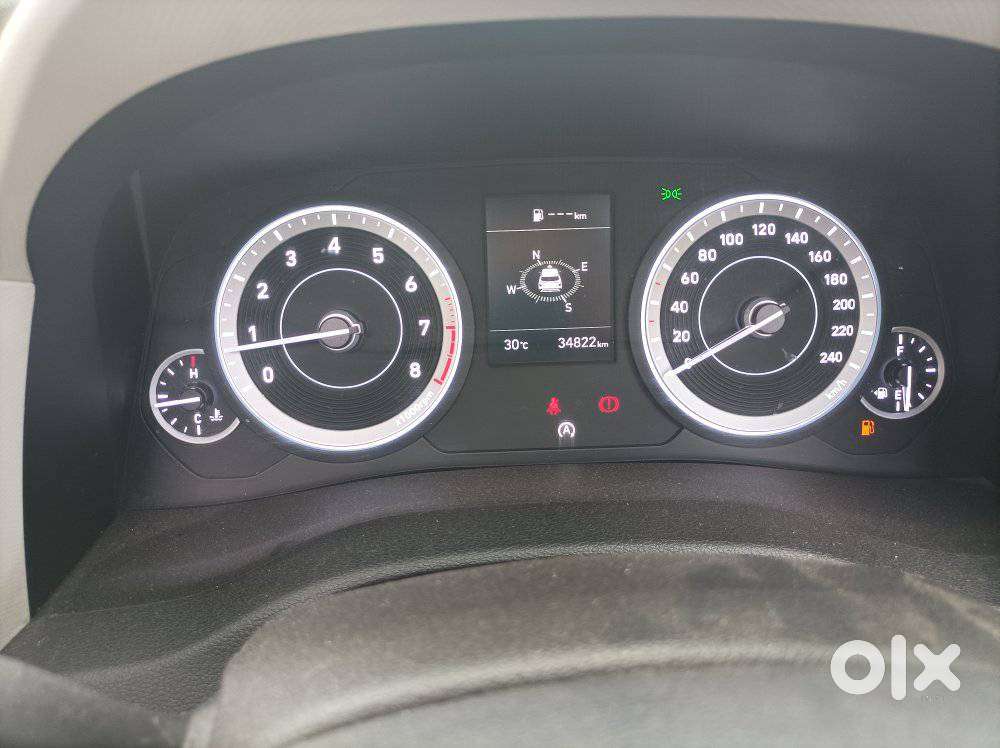 Hyundai Creta Sx Petrol Mt, 2023, Petrol
