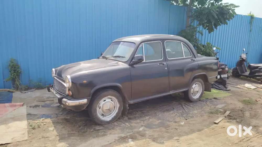 Ambassador Classic 1500 2001