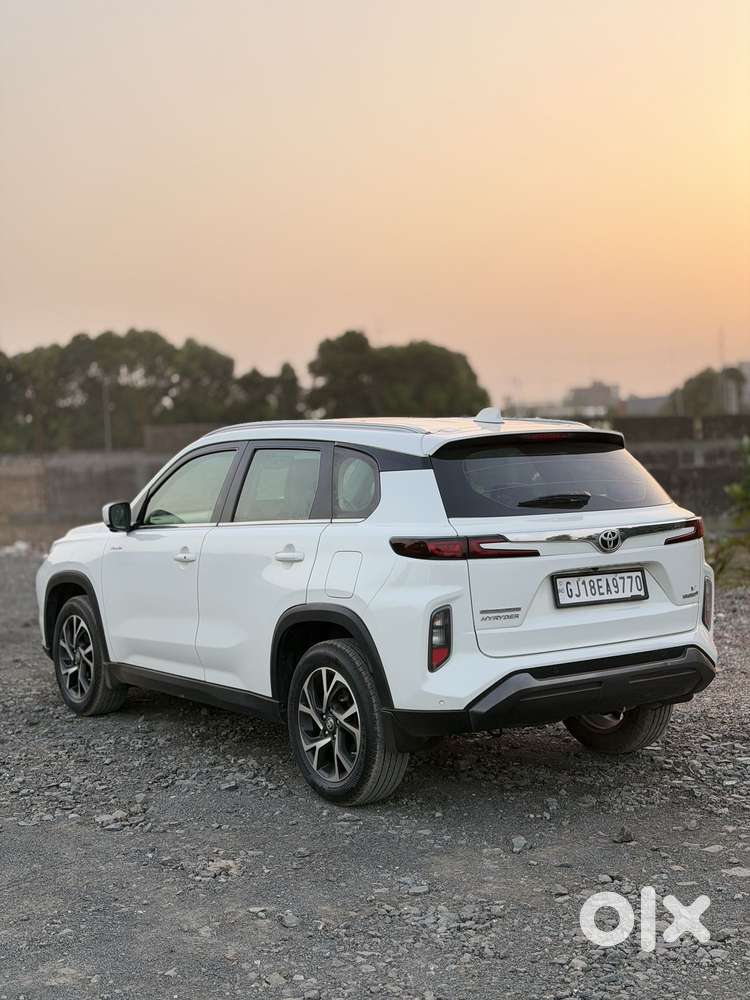 Toyota Urban Cruiser Hyryder 1.5 V Hybrid, 2023, Petrol