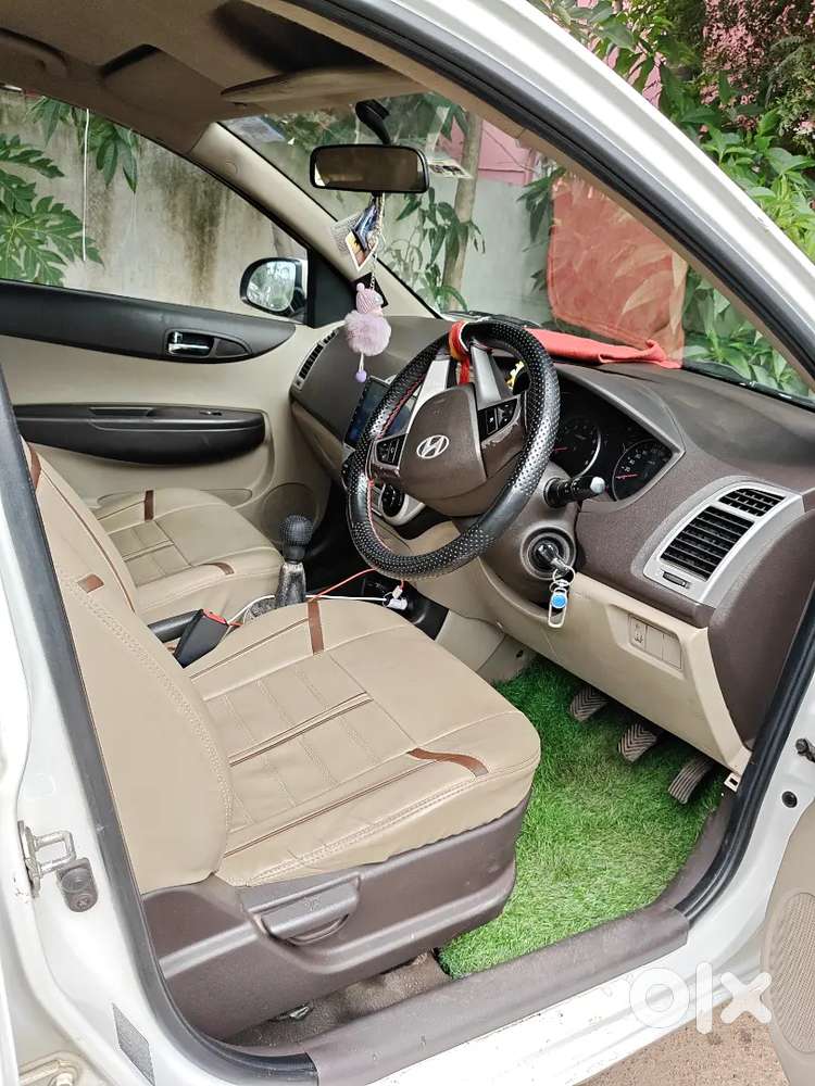 Hyundai I20 Sportz Petrol Manual 2011