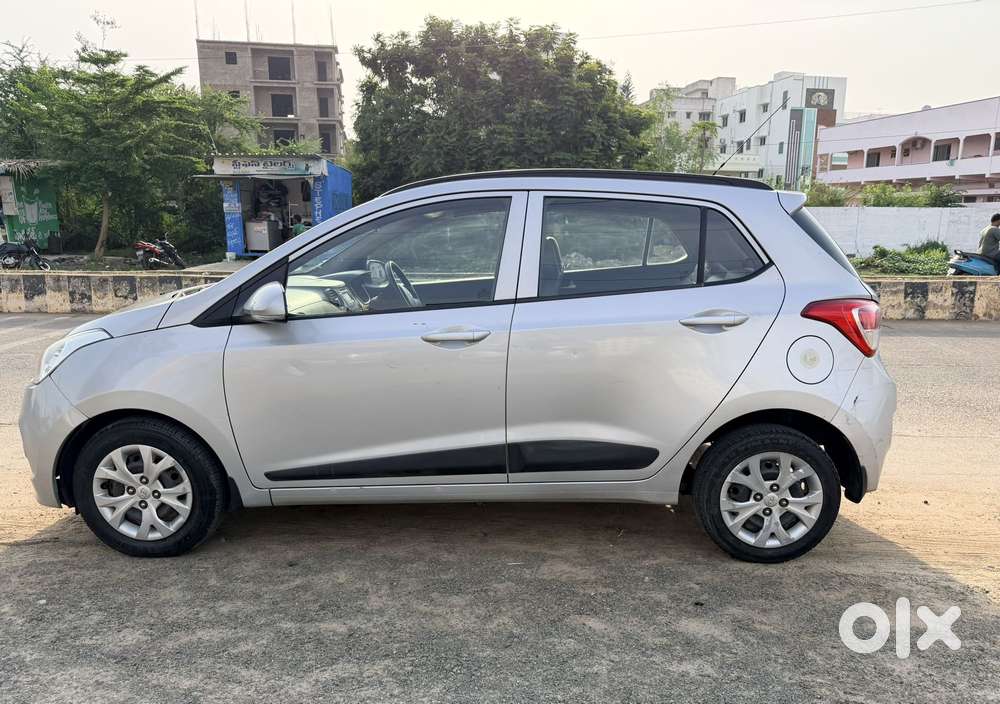 Hyundai Grand I10 1.2 Kappa Sportz (o), 2016, Petrol