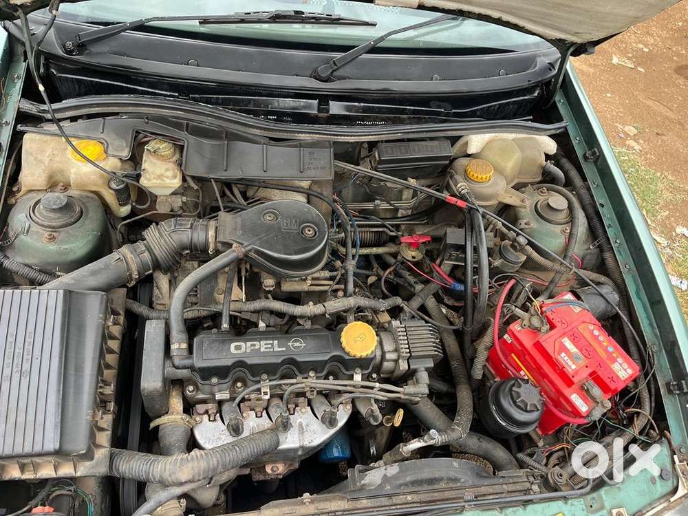 Opel Petrol Car 1998