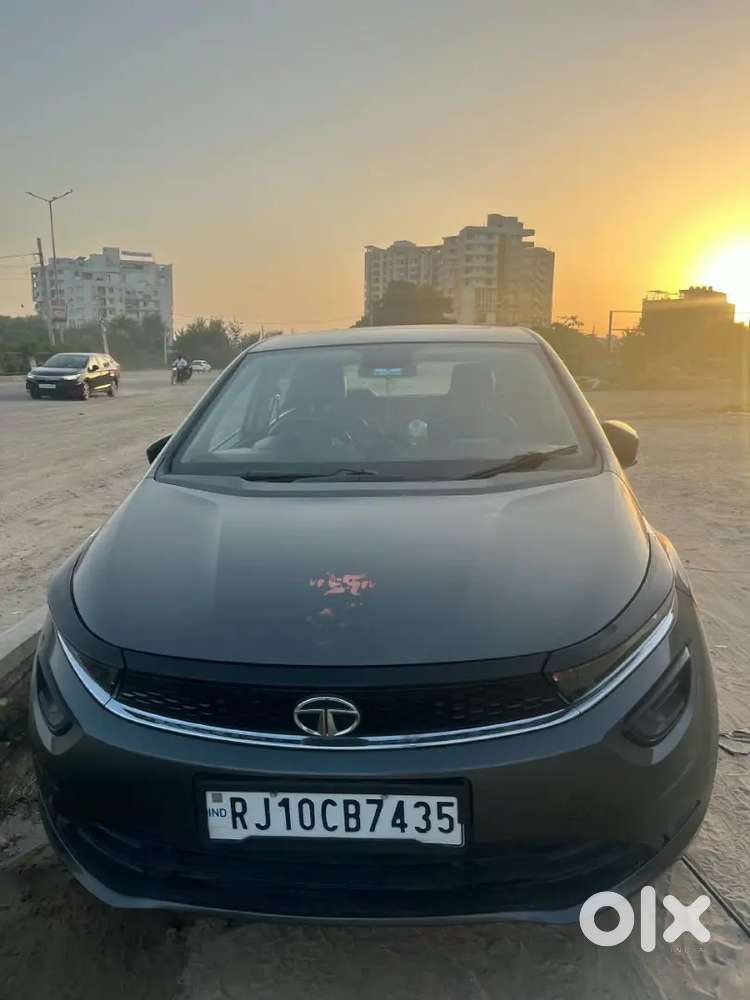 Tata Altroz 1.2 Plus 2023 Manual