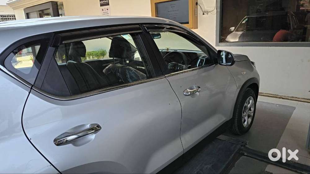 Sell Kia Sonet Nov 2022