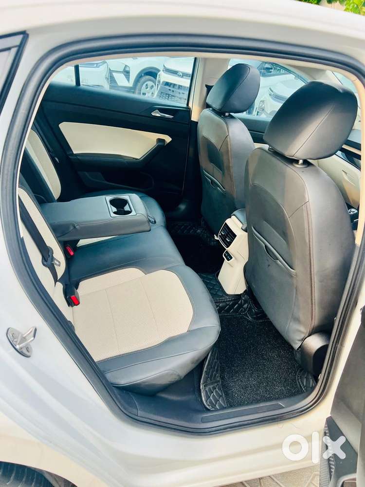 Skoda Slavia Style 1.0l Tsi Mt, 2025, Petrol