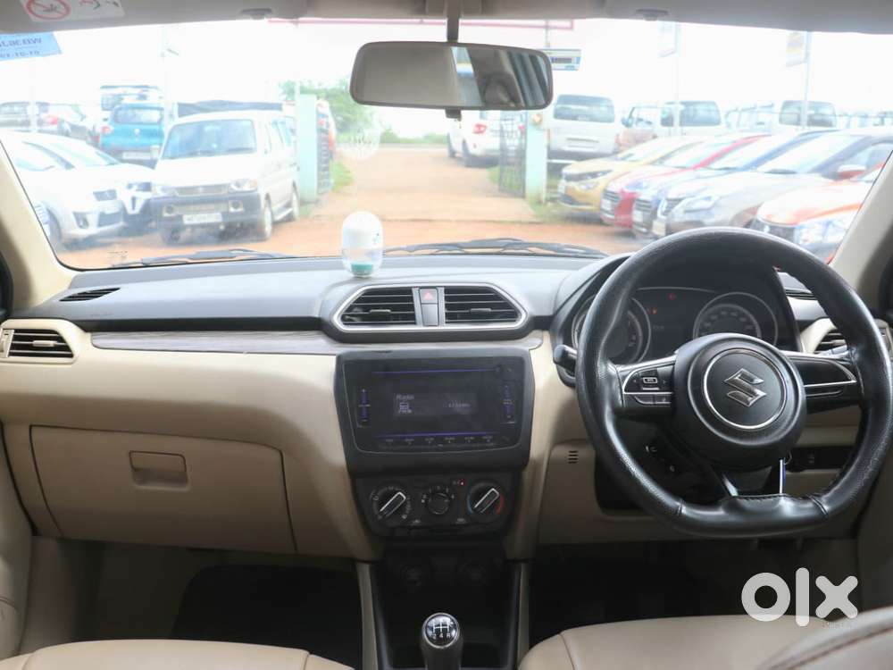 Maruti Suzuki Dzire 1.2 Vxi, 2022, Petrol