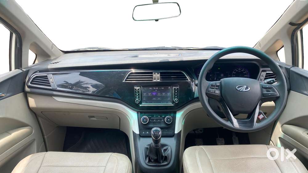 Mahindra Marazzo M6 8str, 2020, Diesel