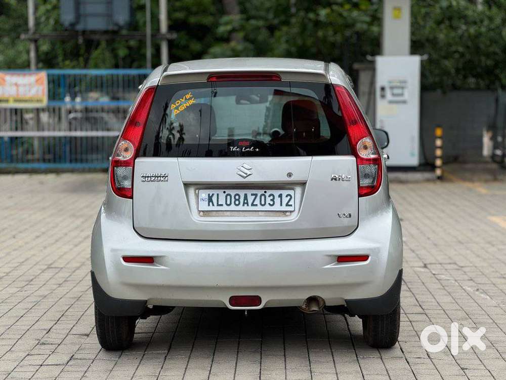 Maruti Suzuki Ritz Vxi, 2012, Petrol
