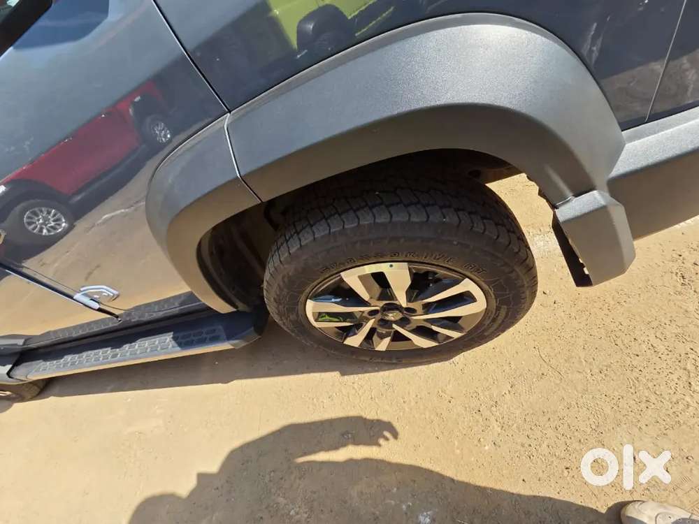 Mahindra Thar Roxx 2025 Top Model