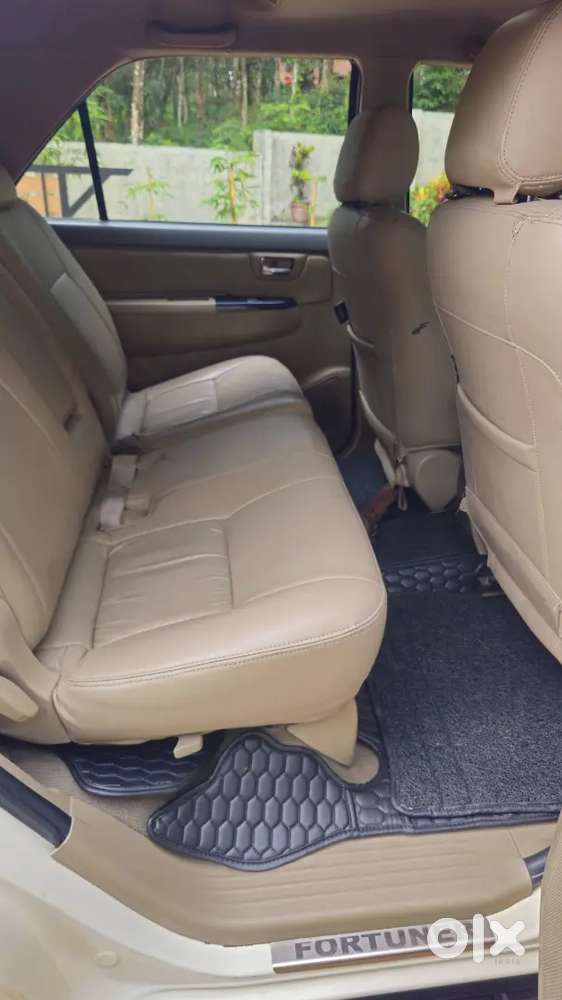 Toyota Fortuner 4x2 Automatic 2013 Diesel Well Maintained