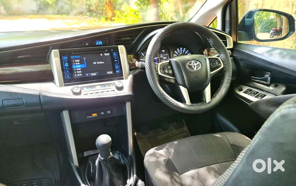 Toyota Innova Crysta 2.4 V 8 Str, 2017, Diesel