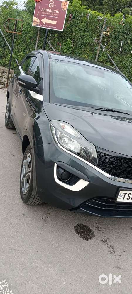 Tata Nexon 1.5 Revotorq Xm (s), 2018, Petrol
