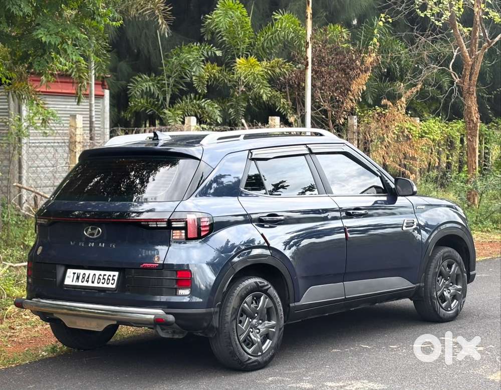 Hyundai Venue, 2023, Petrol