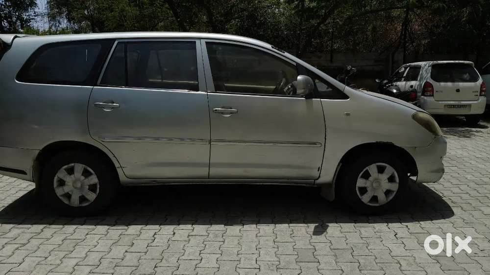 Toyota Innova 2006 Cng