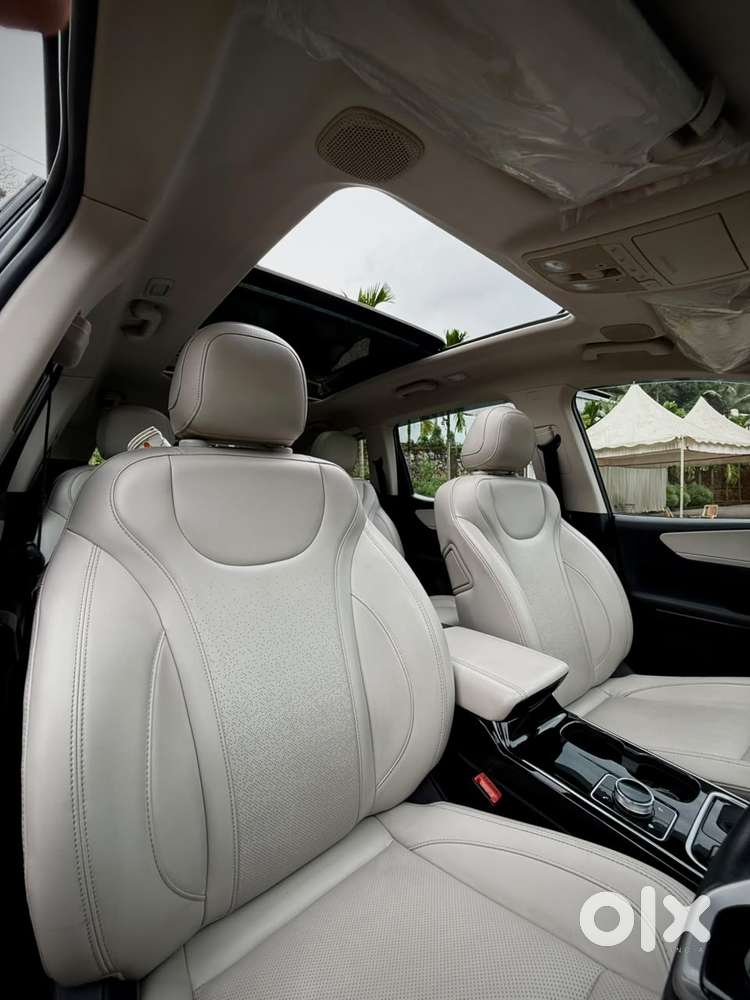 Mahindra Xuv700 2.2 Ax 7 Diesel At Str, 2022, Diesel