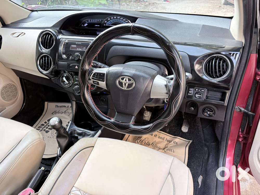Toyota Etios Liva 1.2 Vx Dual Tone, 2019, Petrol