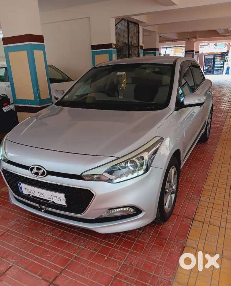 Top End Model Having All Features Push Start,keyless Entry Etc Etc