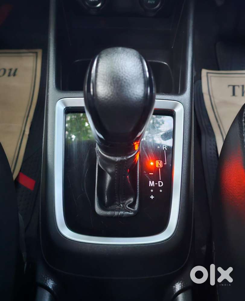 Maruti Suzuki Swift Vxi + Manual, 2022, Petrol