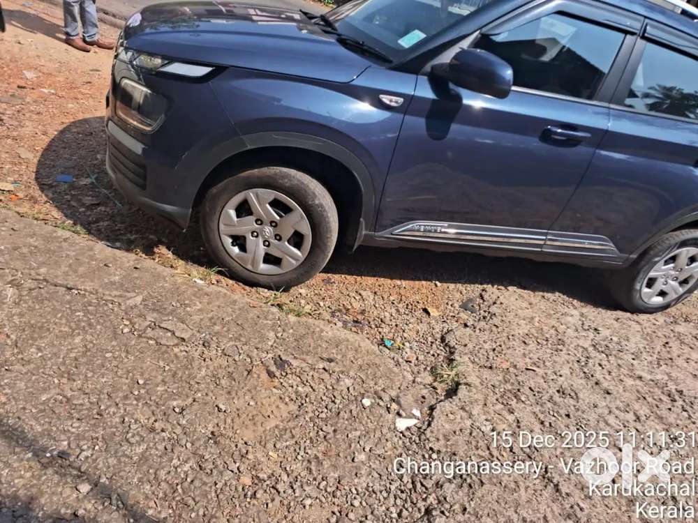 Well Maintained Well Serviced Car 2022 Model Hyundai Venue Car