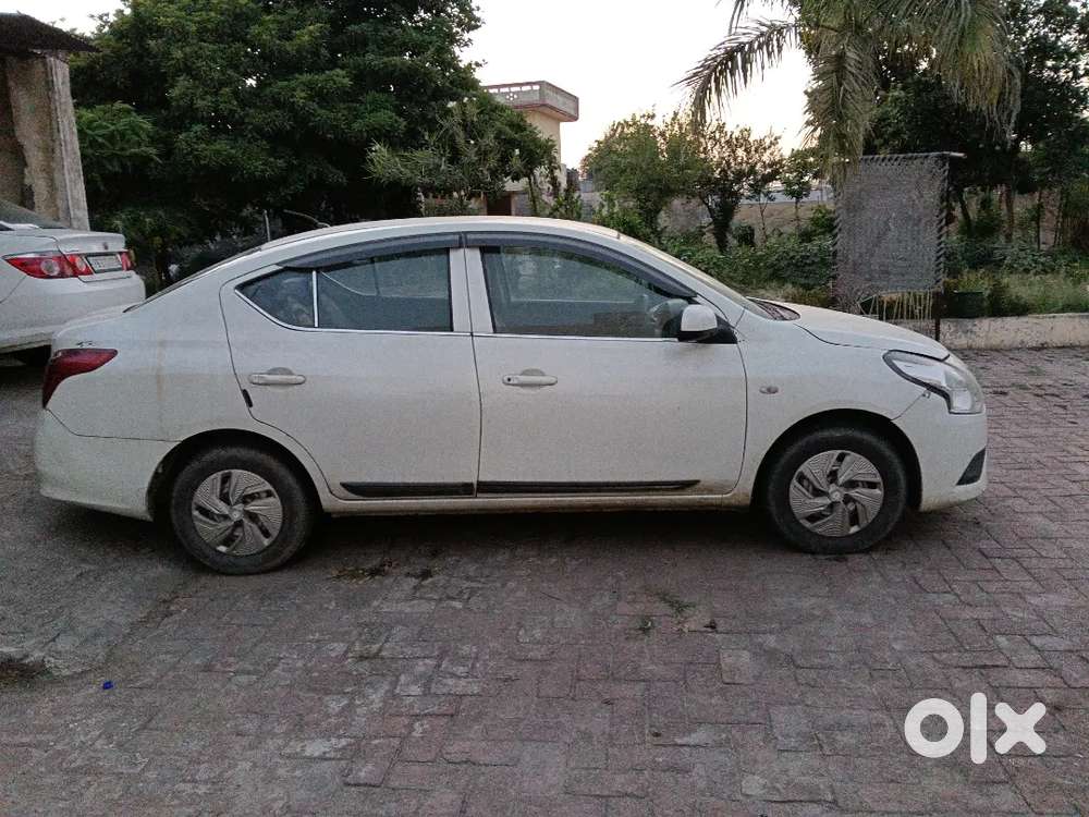 Nissan Sunny 2015 Diesel 84000 Km Driven