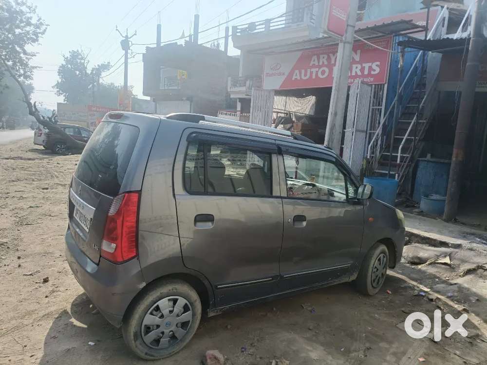 मस्त कंडीशन है पेट्रोल प्लस सीएनजी, Cng पेपर पर नहीं है