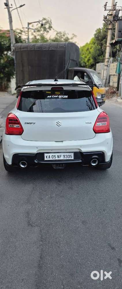 Maruti Suzuki Swift 1.2 Vxi (o), 2022, Petrol